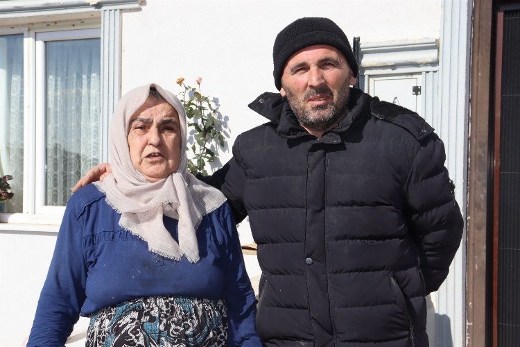 Gazi ve annesinin çamur çilesini İzmit Belediyesi bitirdi 