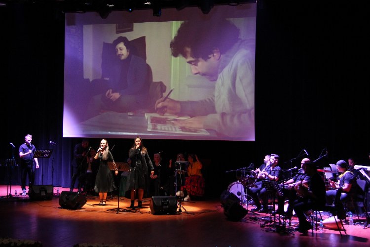 İstanbul'da 'Yeşilçam Şarkıları' nostalji yaşattı